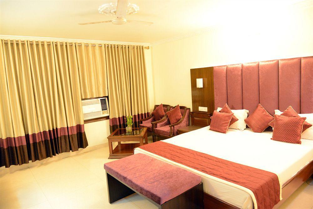 Hotel City Heart Premium Chandīgarh Exterior foto