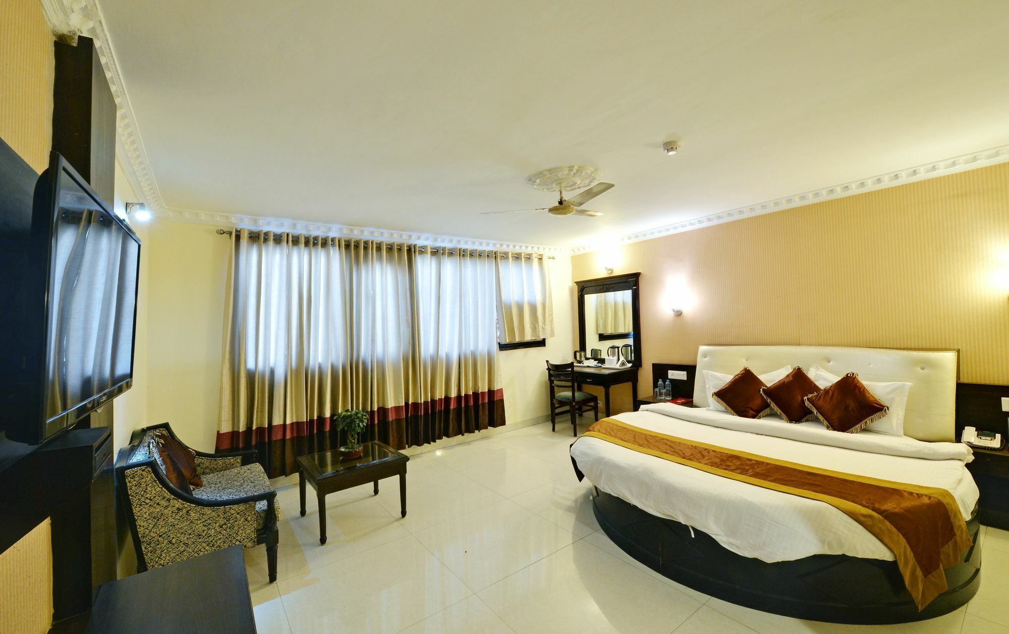 Hotel City Heart Premium Chandīgarh Exterior foto